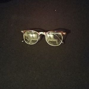 2 toned glasses (no perscription)